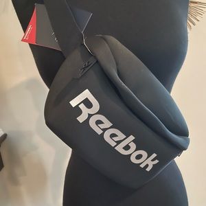 Reebok Unisex Verona Black Foam Fanny Pack new with tags